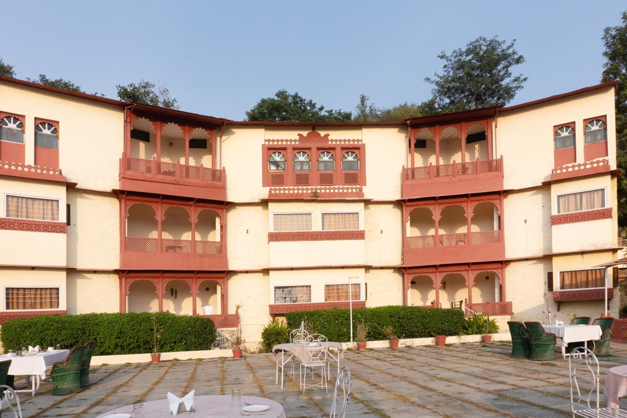 Treebo Kumbhal Castle, 2 Km From Kumbalgarh Fort Kumbhalgarh Ngoại thất bức ảnh