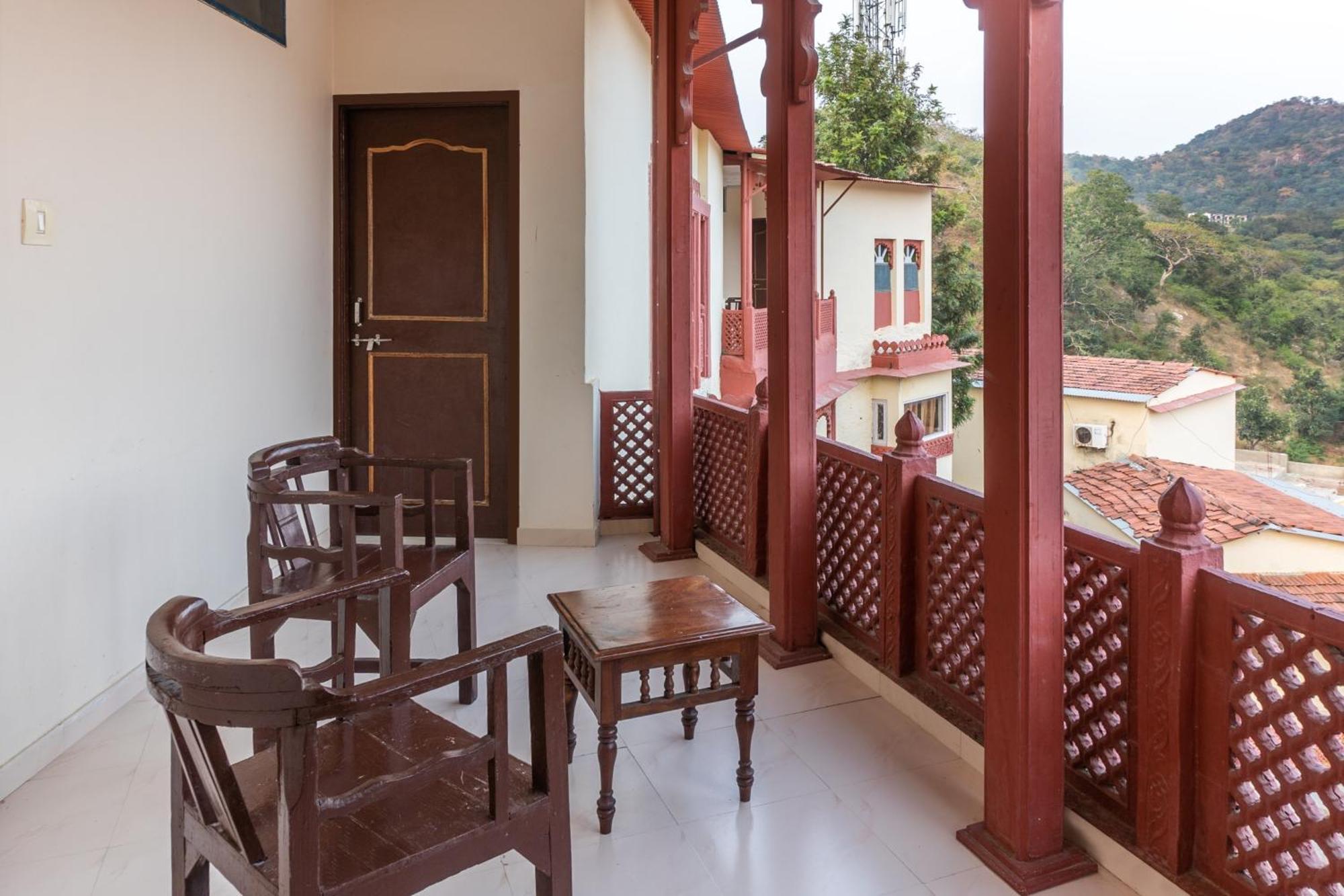 Treebo Kumbhal Castle, 2 Km From Kumbalgarh Fort Kumbhalgarh Ngoại thất bức ảnh